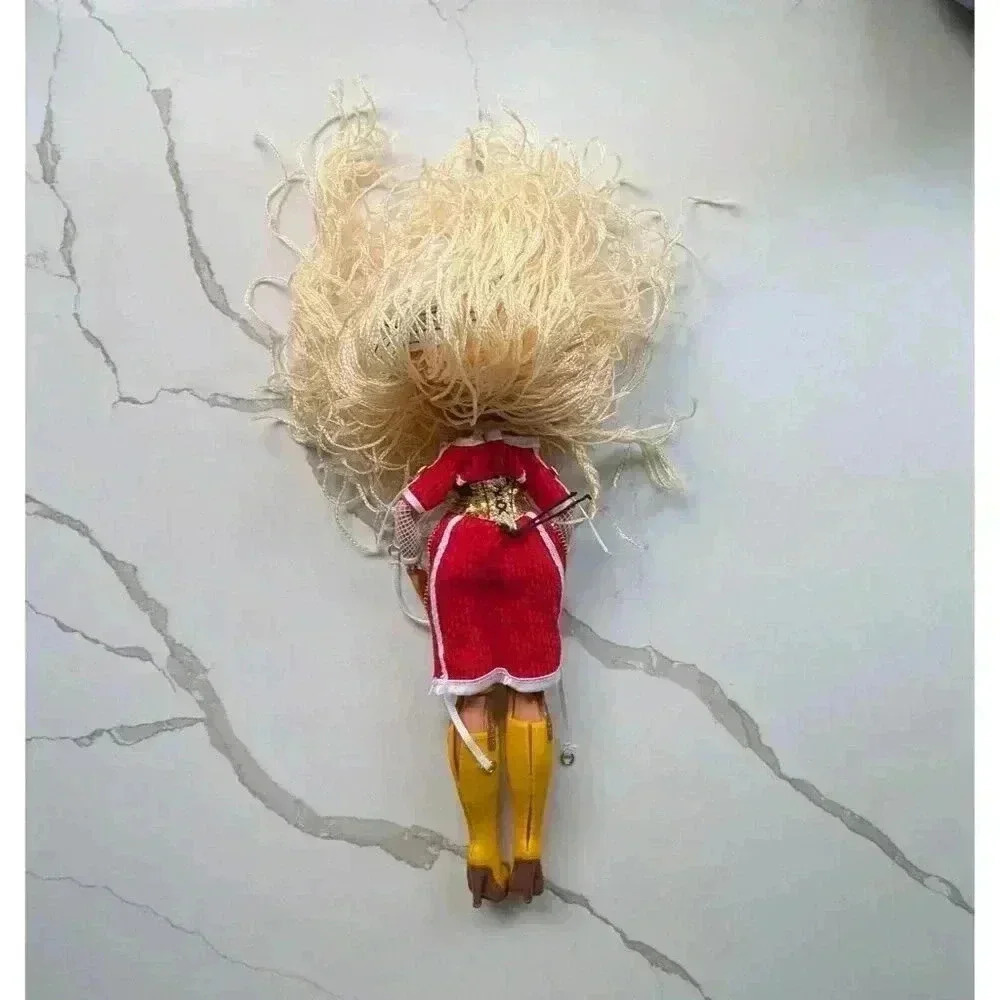 BNWOT LOL Surprise OMG Fierce Swag Fashion Doll - Picture 3 of 3